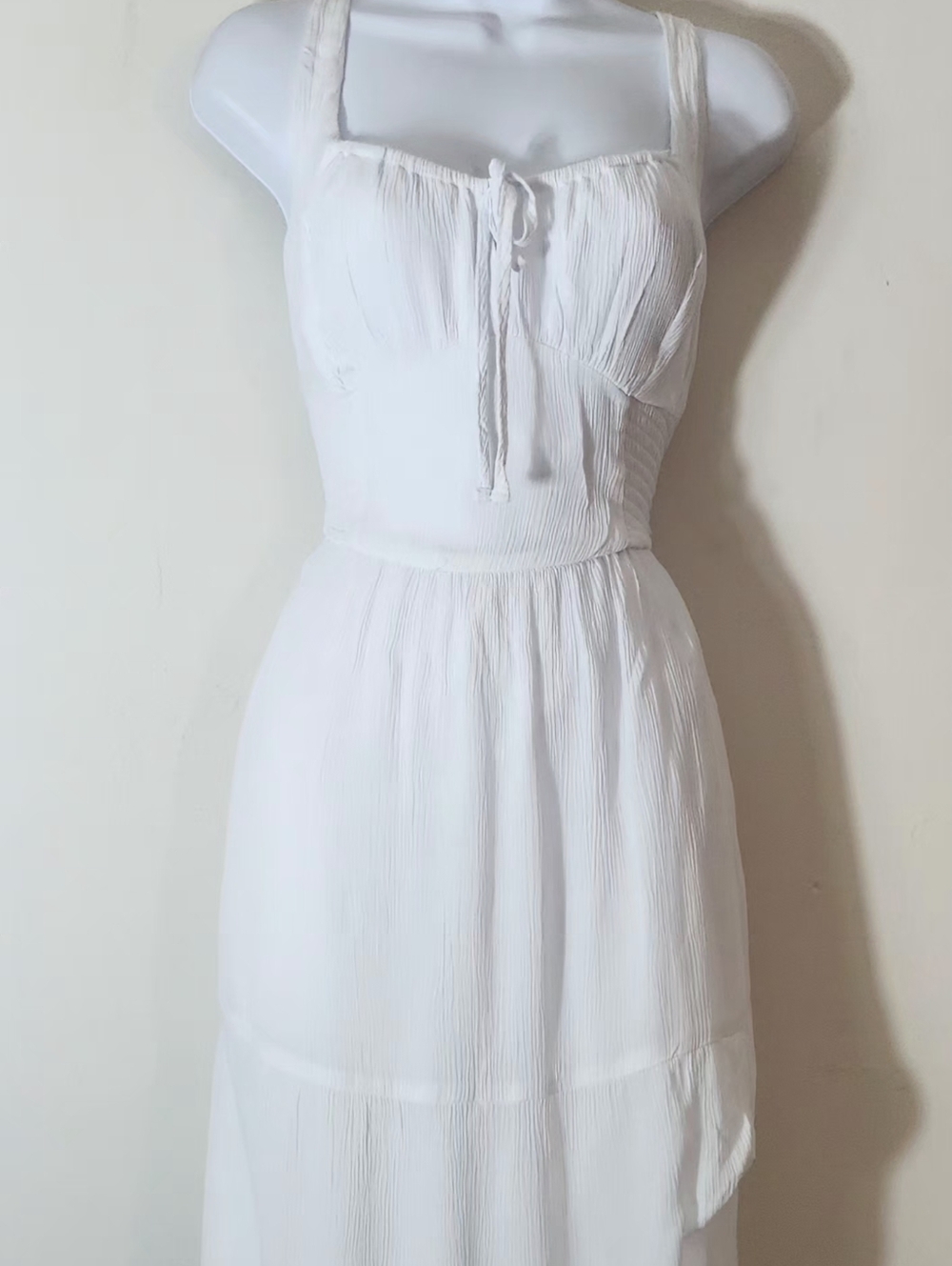 Hollister Sofia Side-Smocked Maxi Dress Size: S Color: White.